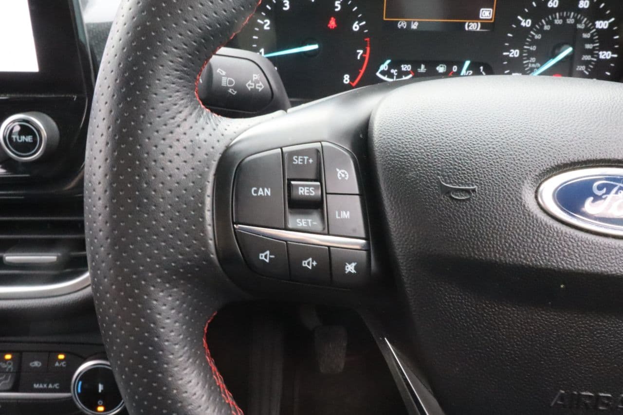 Ford Fiesta 1.0T EcoBoost MHEV ST-Line X Edition — image 17