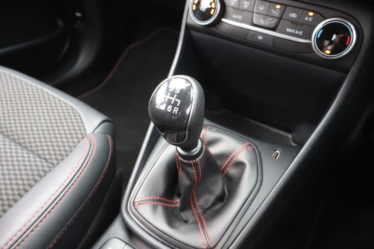 Ford Fiesta 1.0T EcoBoost MHEV ST-Line X Edition — image 23