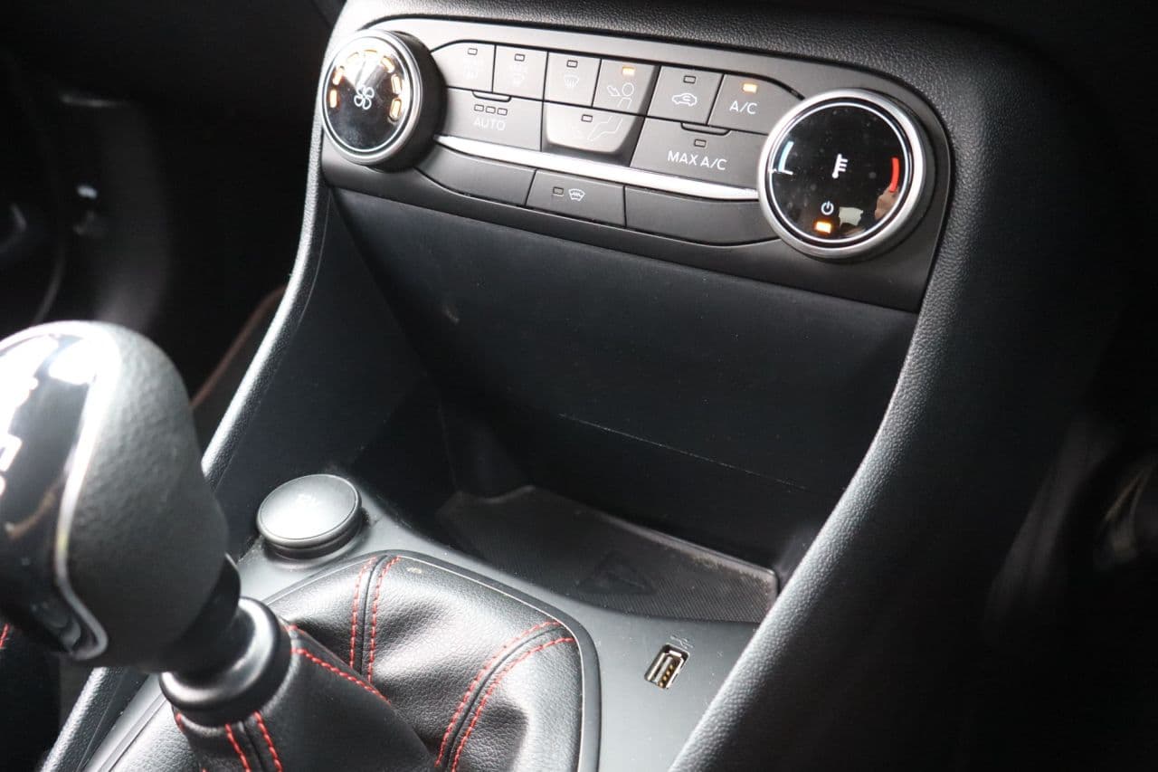 Ford Fiesta 1.0T EcoBoost MHEV ST-Line X Edition — image 28