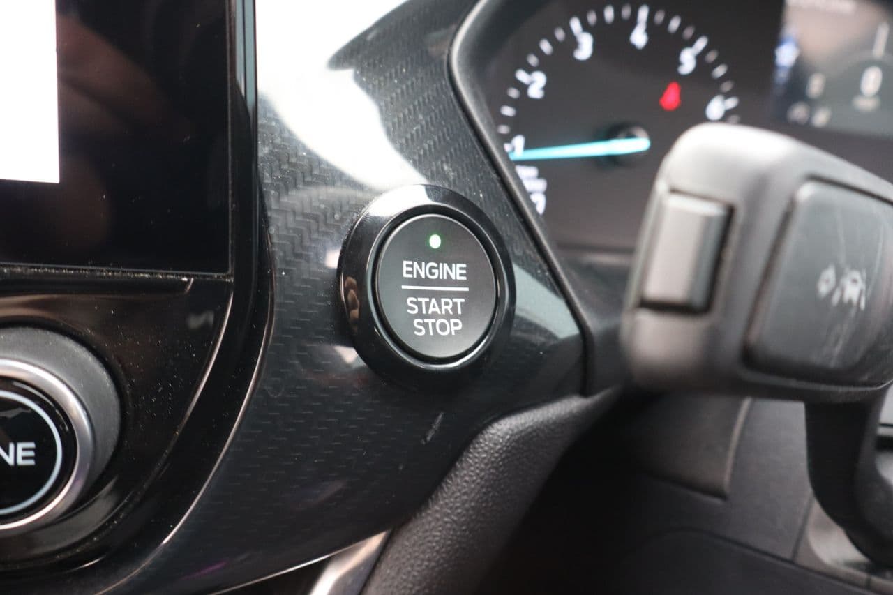 Ford Fiesta 1.0T EcoBoost MHEV ST-Line X Edition — image 30