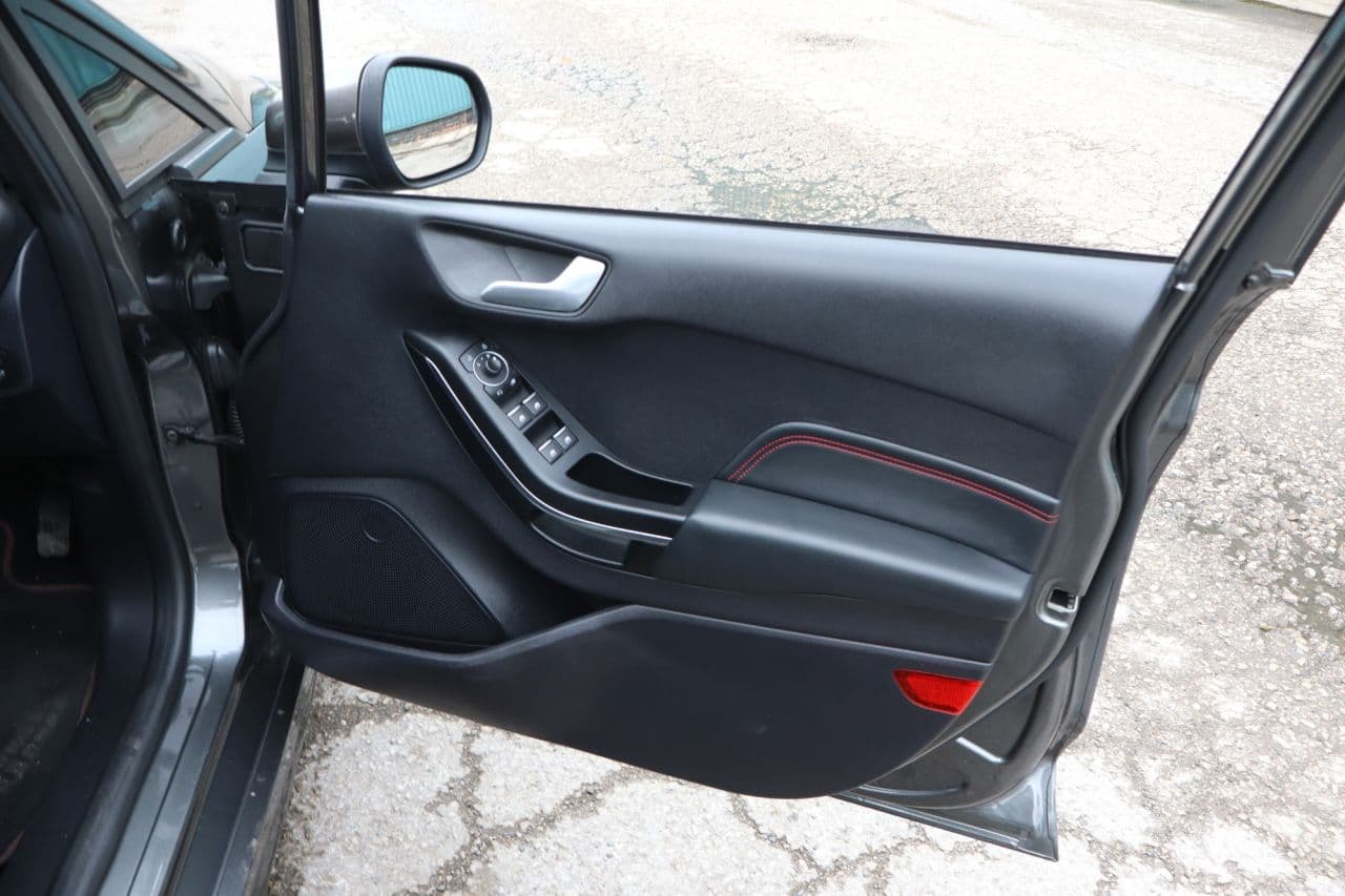 Ford Fiesta 1.0T EcoBoost MHEV ST-Line X Edition — image 46