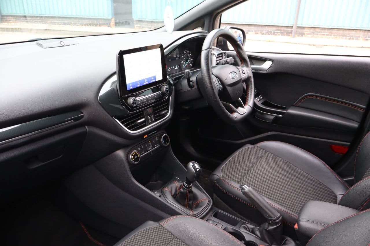 Ford Fiesta 1.0T EcoBoost MHEV ST-Line X Edition — image 40