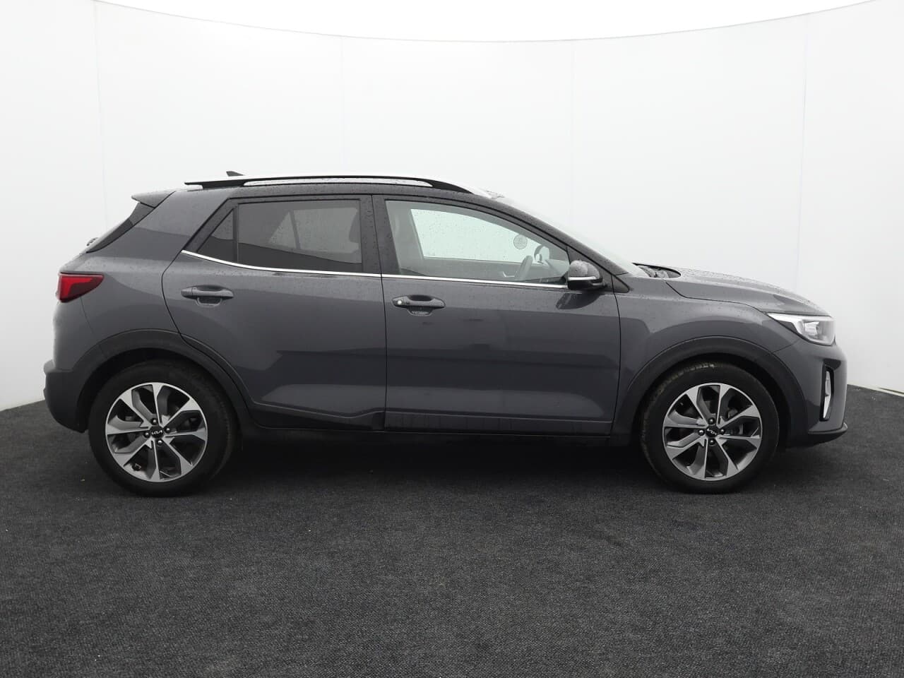Kia Stonic 1.0 T-GDi MHEV Connect — image 11