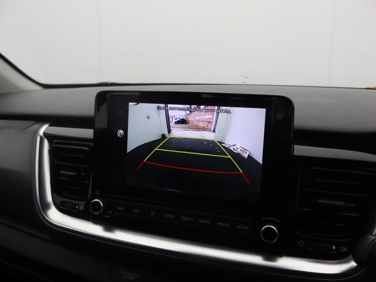 Kia Stonic 1.0 T-GDi MHEV Connect — image 28