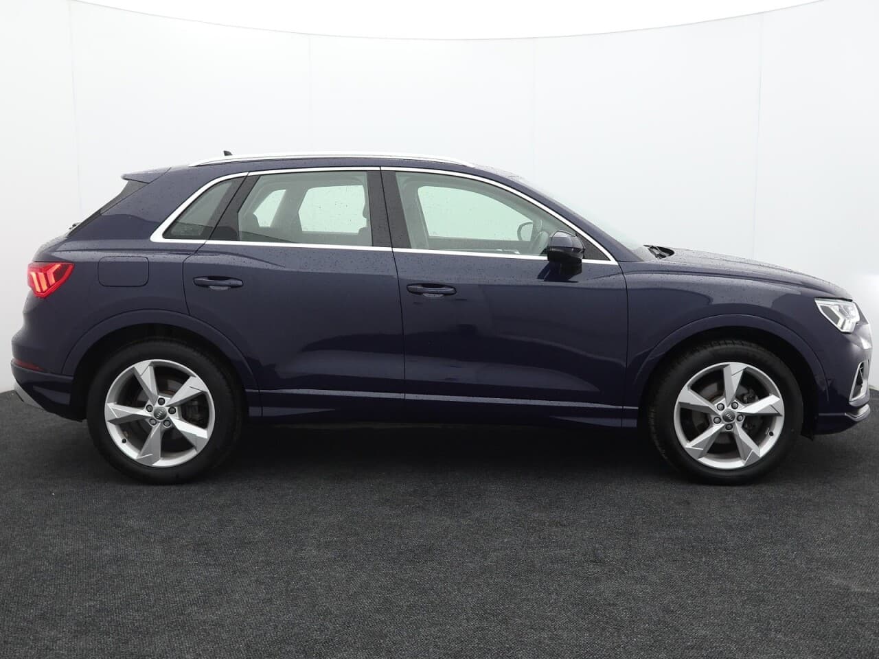 Audi Q3 1.5 TFSI CoD 35 Sport — image 11