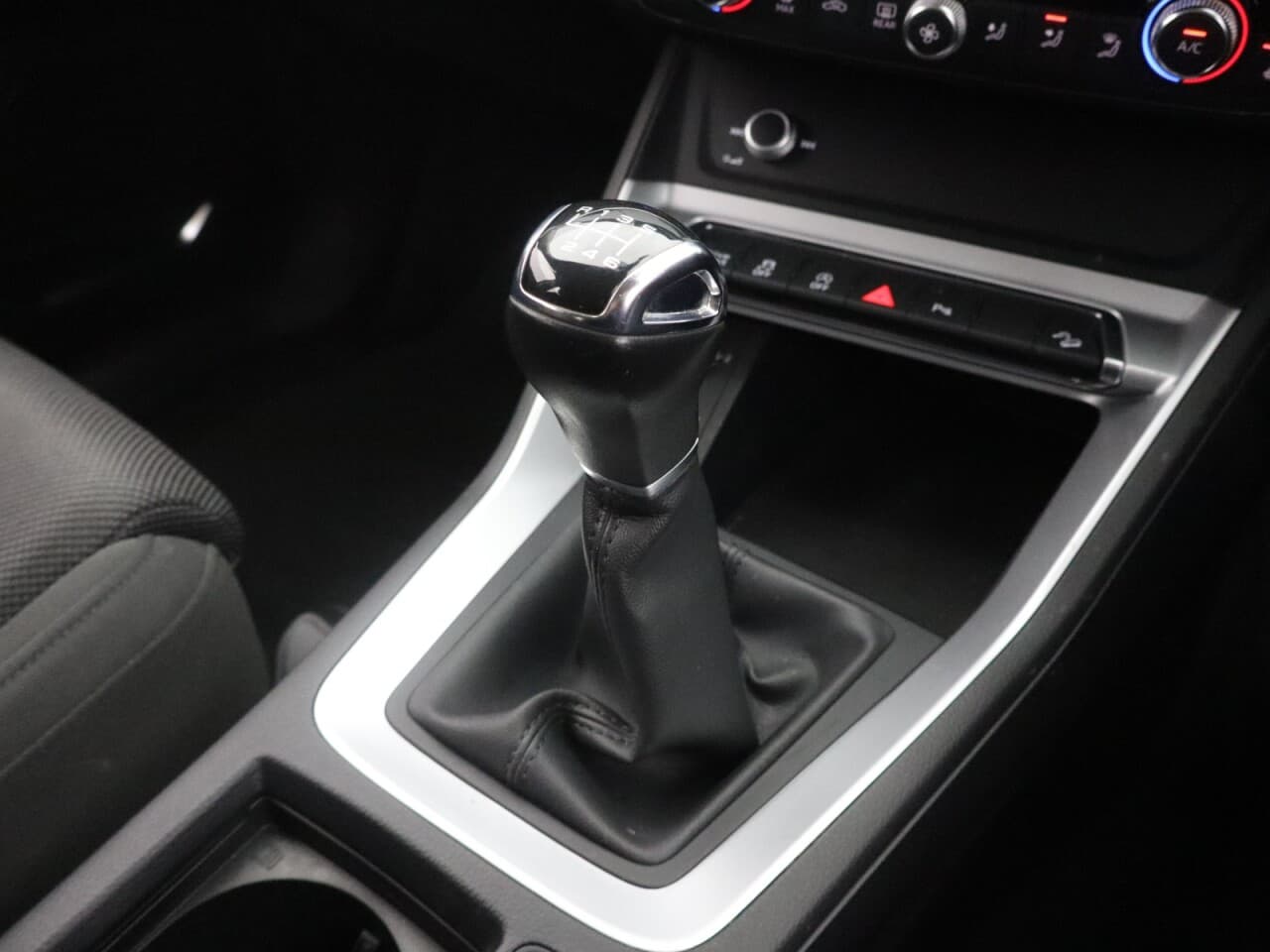 Audi Q3 1.5 TFSI CoD 35 Sport — image 23