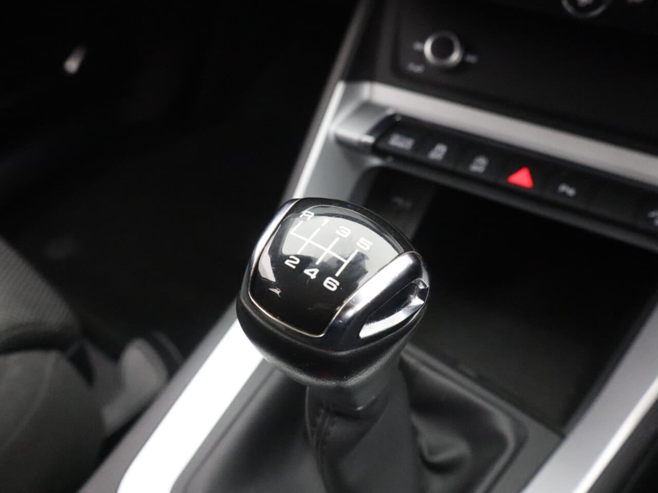 Audi Q3 1.5 TFSI CoD 35 Sport — image 24