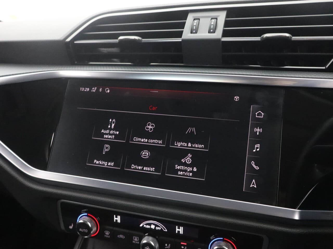 Audi Q3 1.5 TFSI CoD 35 Sport — image 38