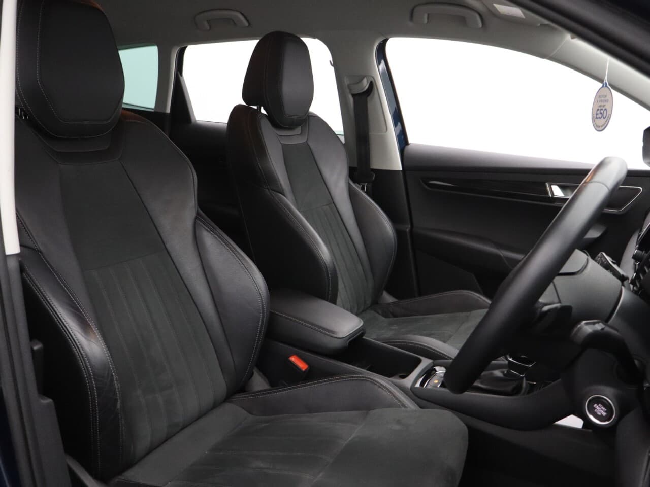 Skoda Karoq 1.5 TSI ACT SE L — image 15