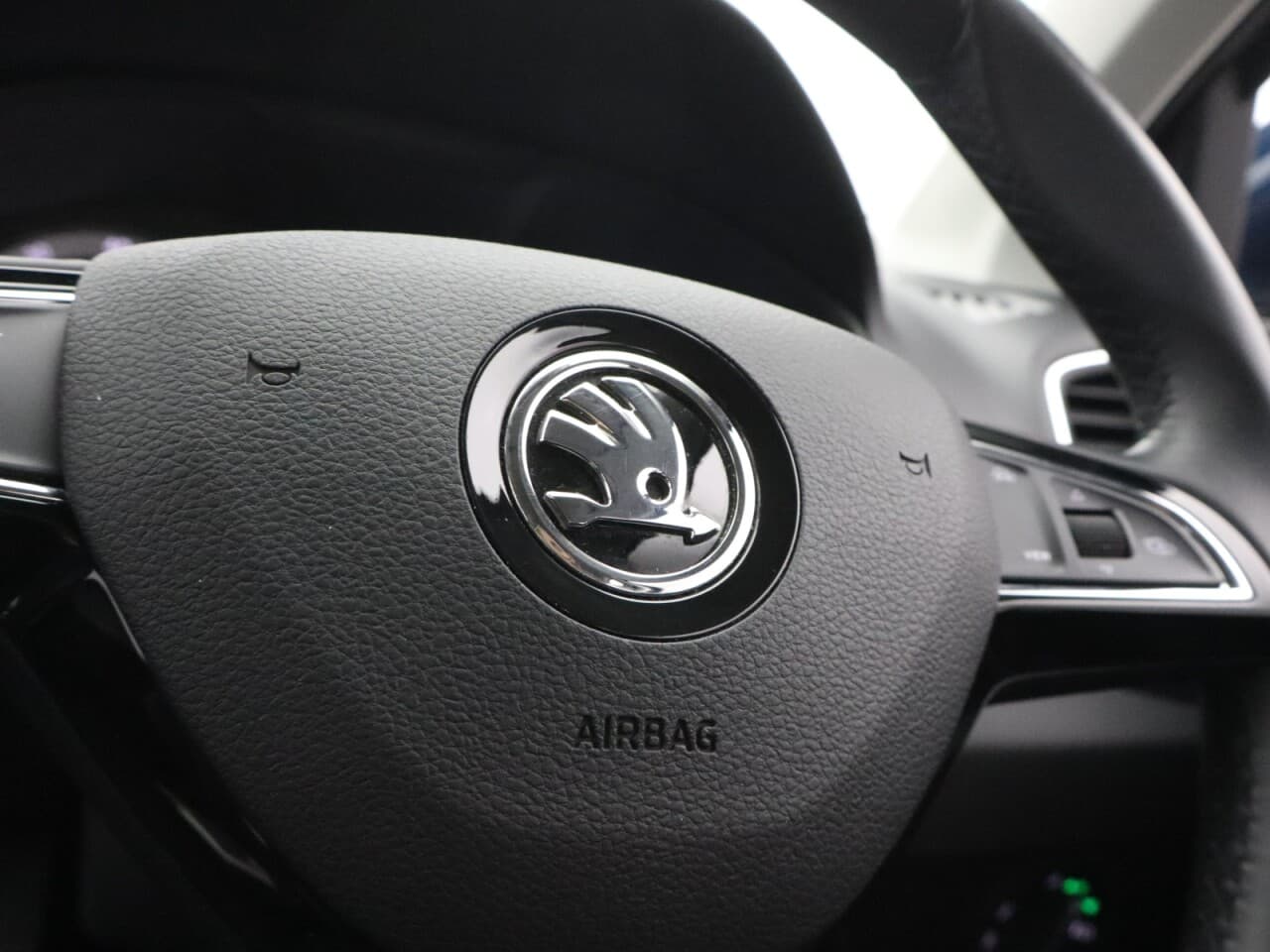 Skoda Karoq 1.5 TSI ACT SE L — image 20