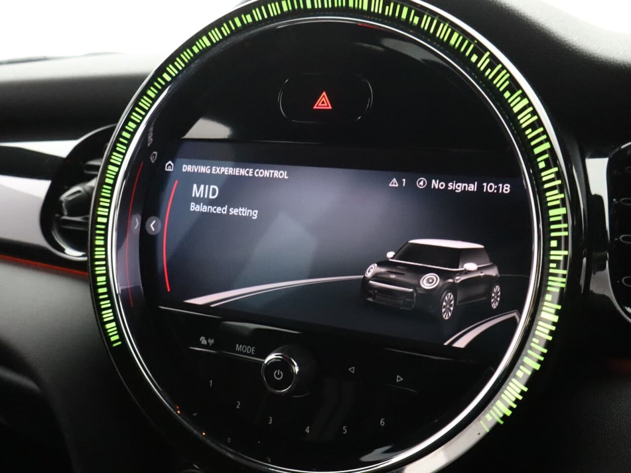 Mini Hatch 1.5 Cooper Sport (Nav Pack) — image 36