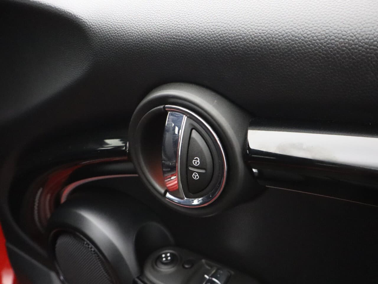 Mini Hatch 1.5 Cooper Sport (Nav Pack) — image 49