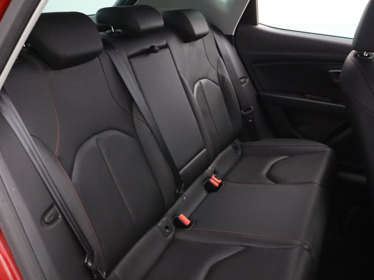 Seat Leon 1.5 TSI EVO FR Sport — image 42
