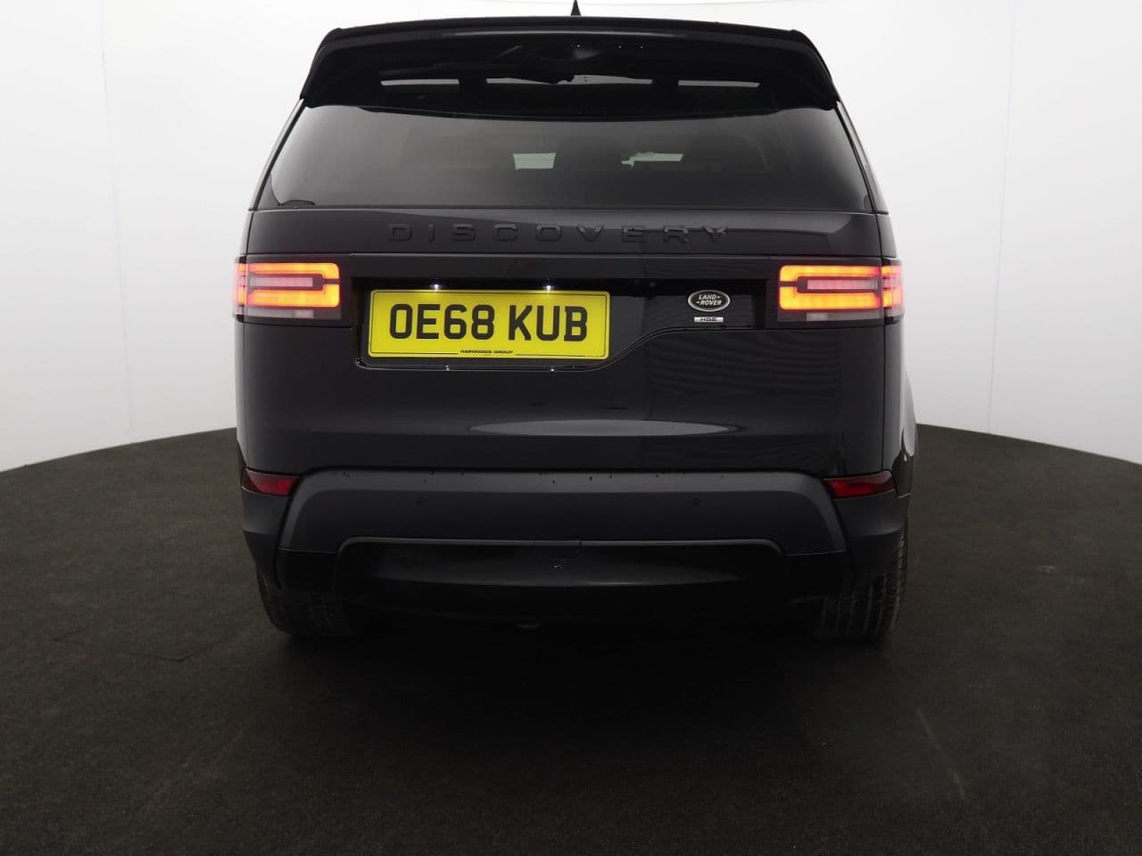 Land Rover Discovery 2.0 SD4 HSE — image 9