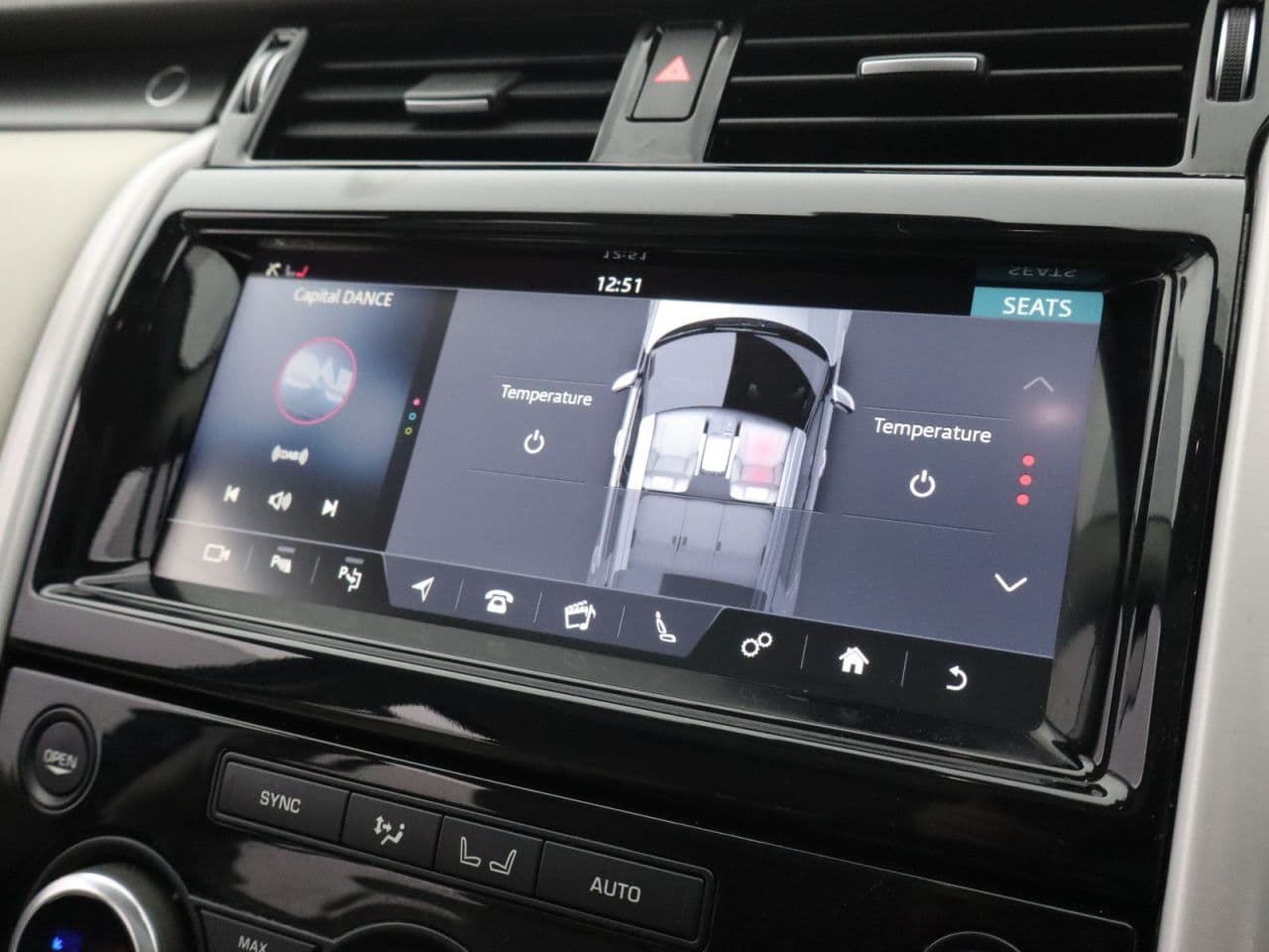 Land Rover Discovery 2.0 SD4 HSE — image 39