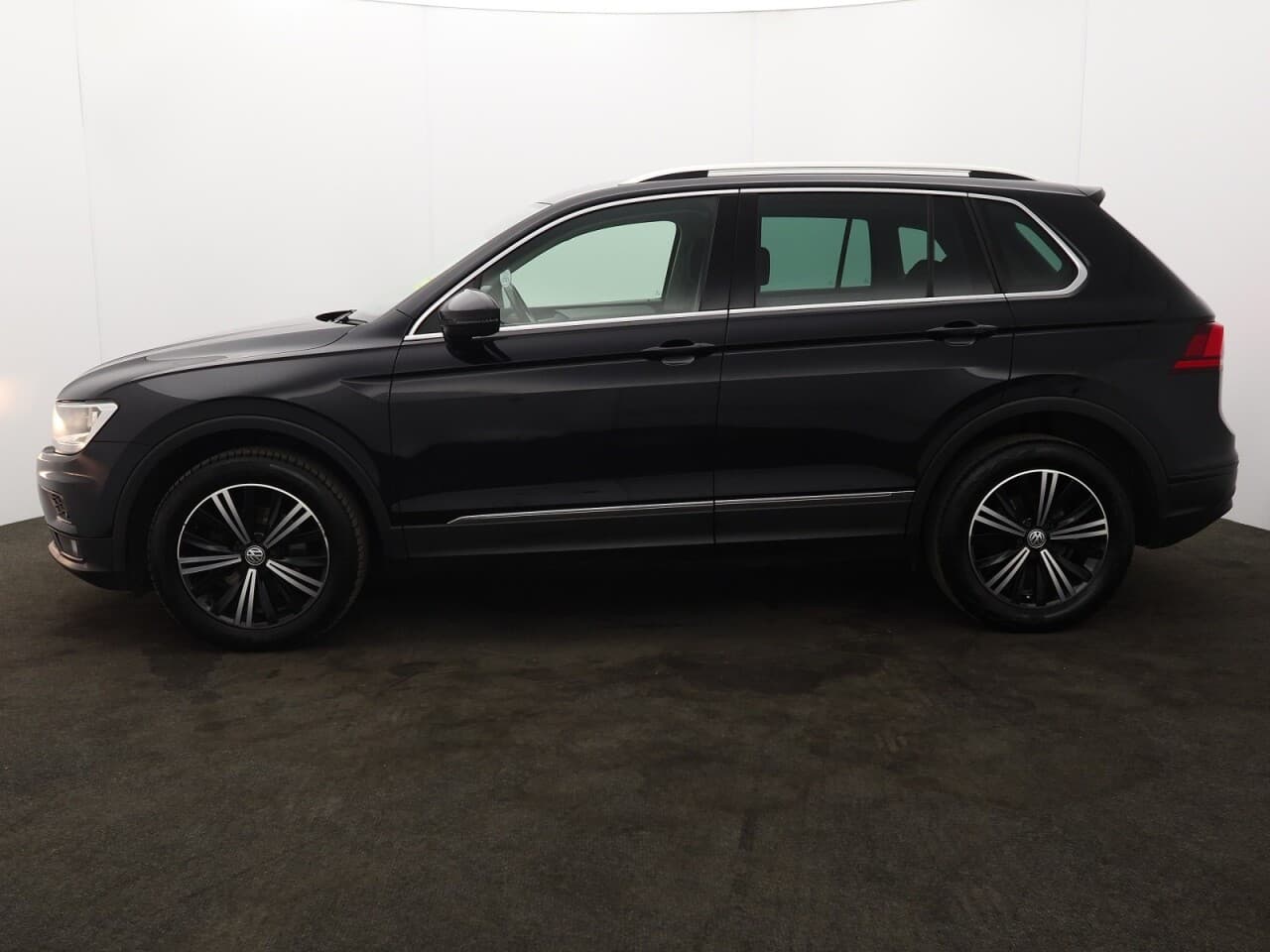 Volkswagen Tiguan 1.4 TSI SE Navigation — image 6