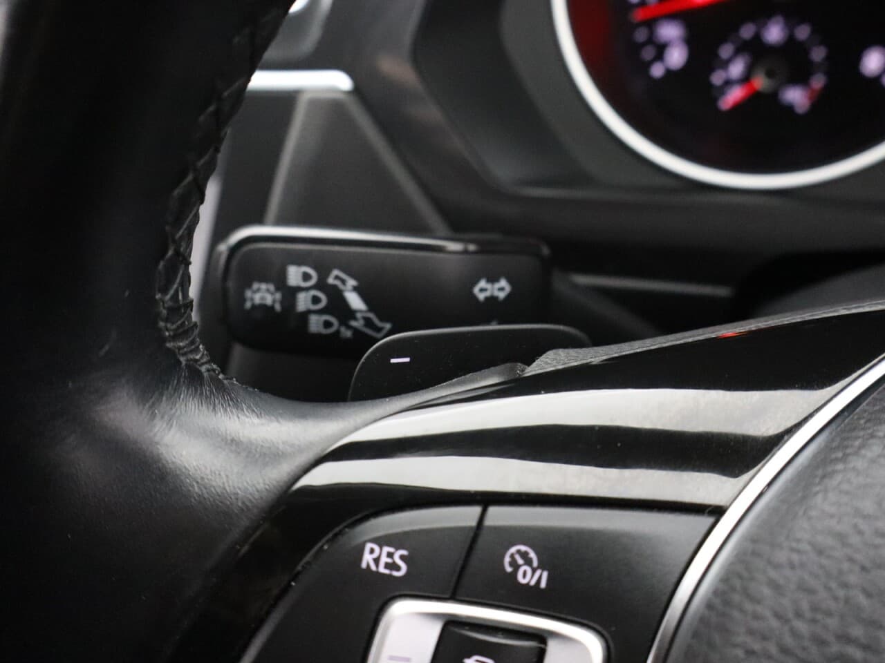 Volkswagen Tiguan 1.4 TSI SE Navigation — image 39