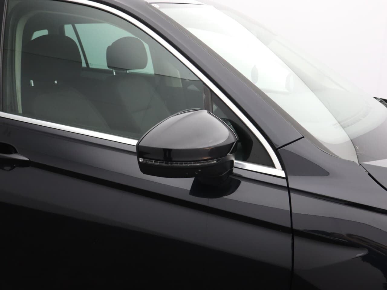 Volkswagen Tiguan 1.4 TSI SE Navigation — image 53