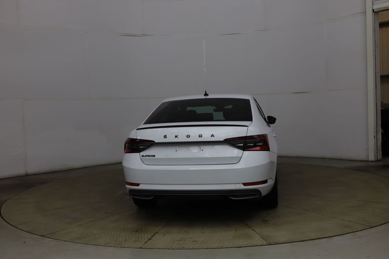 Skoda Superb 2.0 TSI SportLine Plus — image 6