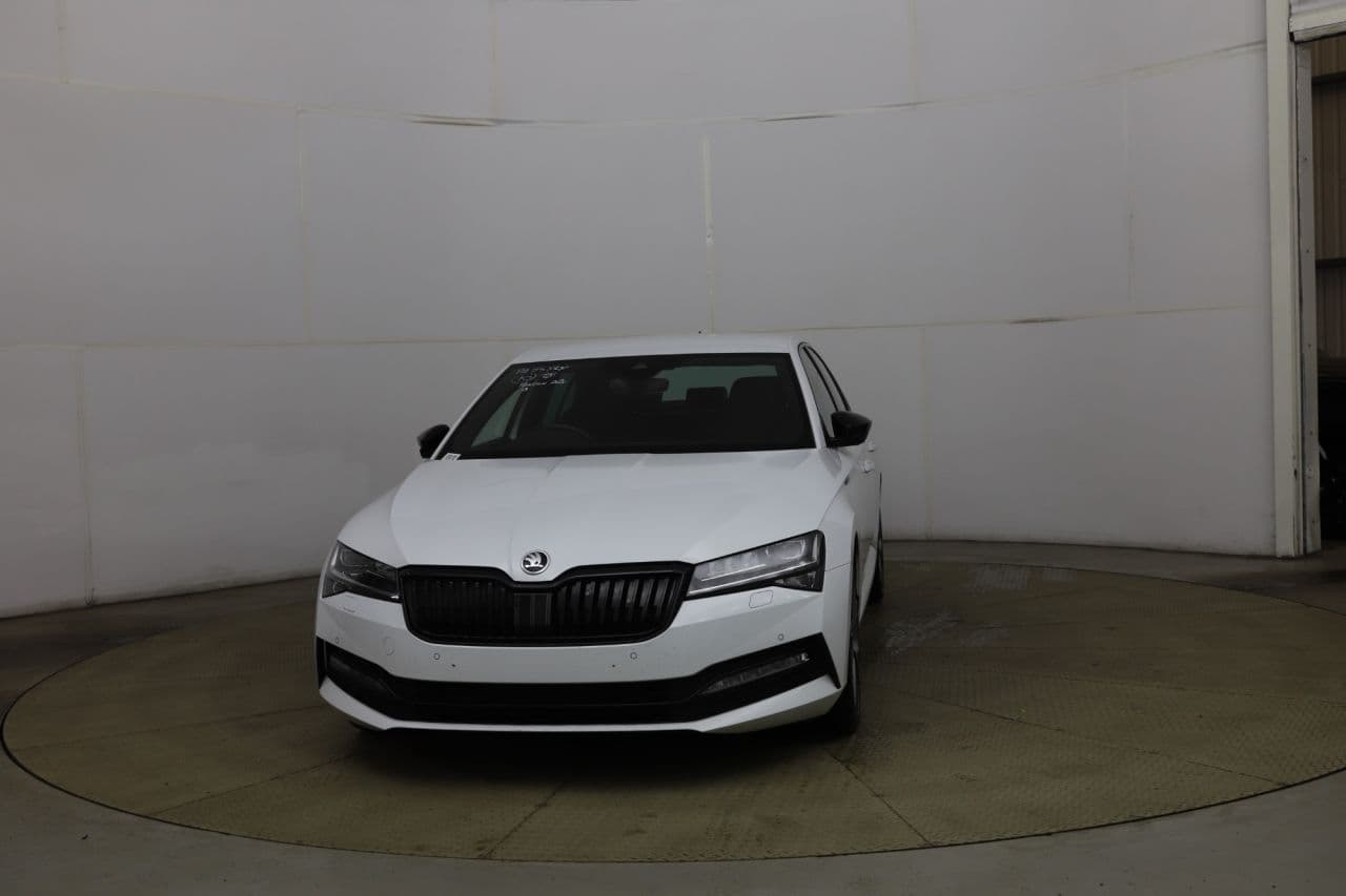 Skoda Superb 2.0 TSI SportLine Plus — image 4