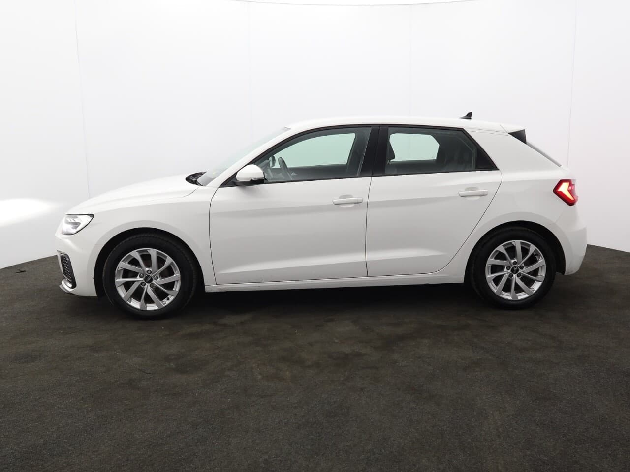 Audi A1 1.0 TFSI 25 Sport Sportback — image 6