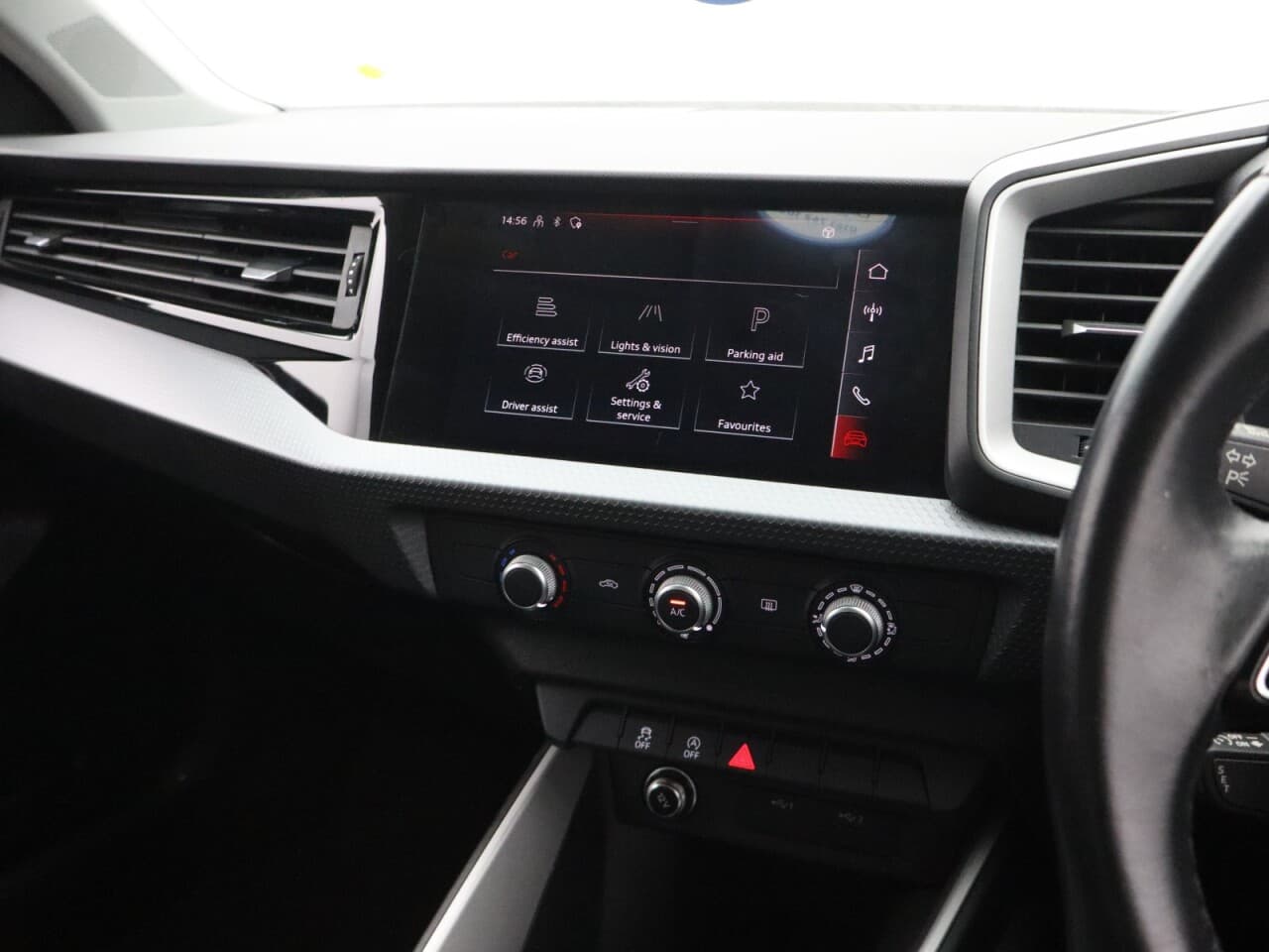 Audi A1 1.0 TFSI 25 Sport Sportback — image 22