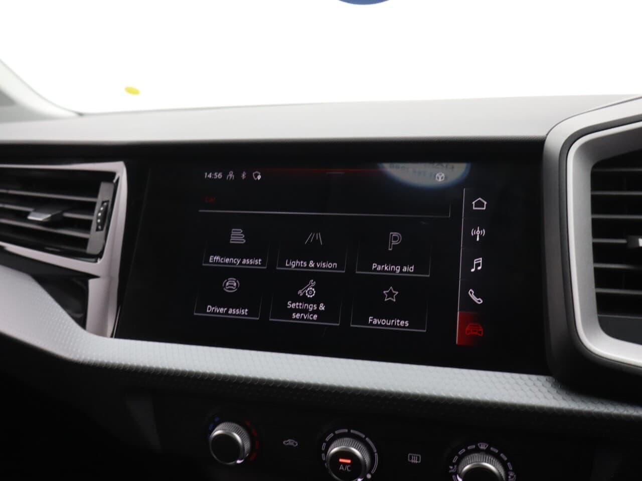 Audi A1 1.0 TFSI 25 Sport Sportback — image 32