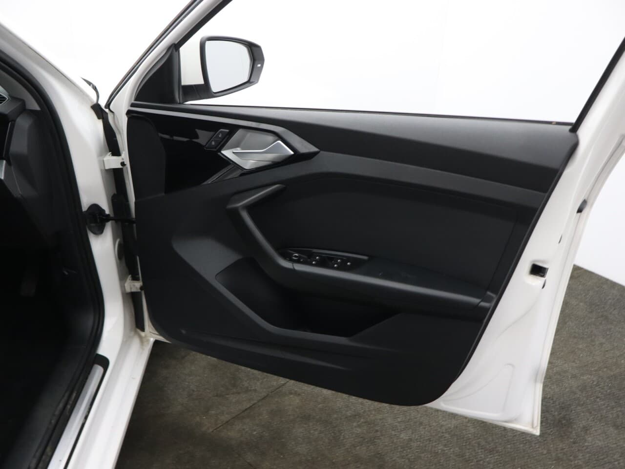 Audi A1 1.0 TFSI 25 Sport Sportback — image 43