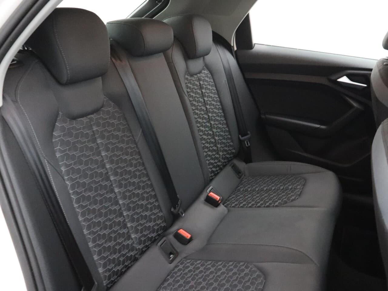 Audi A1 1.0 TFSI 25 Sport Sportback — image 40
