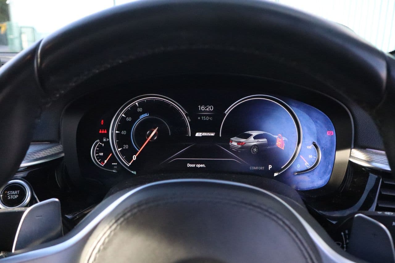 BMW 5 Series 2.0 530e 9.2kWh M Sport — image 10