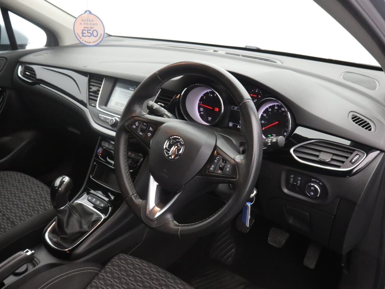Vauxhall Astra 1.4i Turbo SRi Nav — image 12