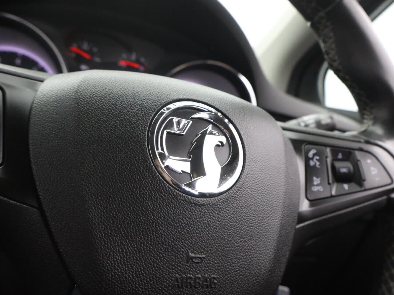 Vauxhall Astra 1.4i Turbo SRi Nav — image 20