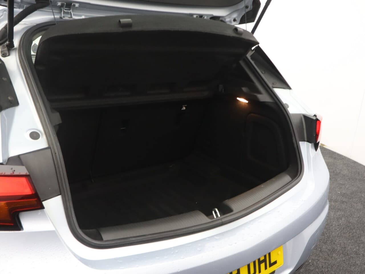 Vauxhall Astra 1.4i Turbo SRi Nav — image 40