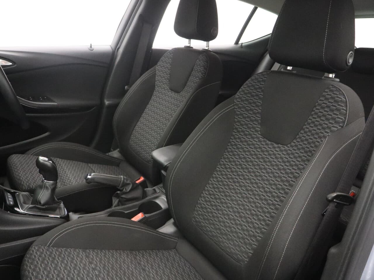 Vauxhall Astra 1.4i Turbo SRi Nav — image 44