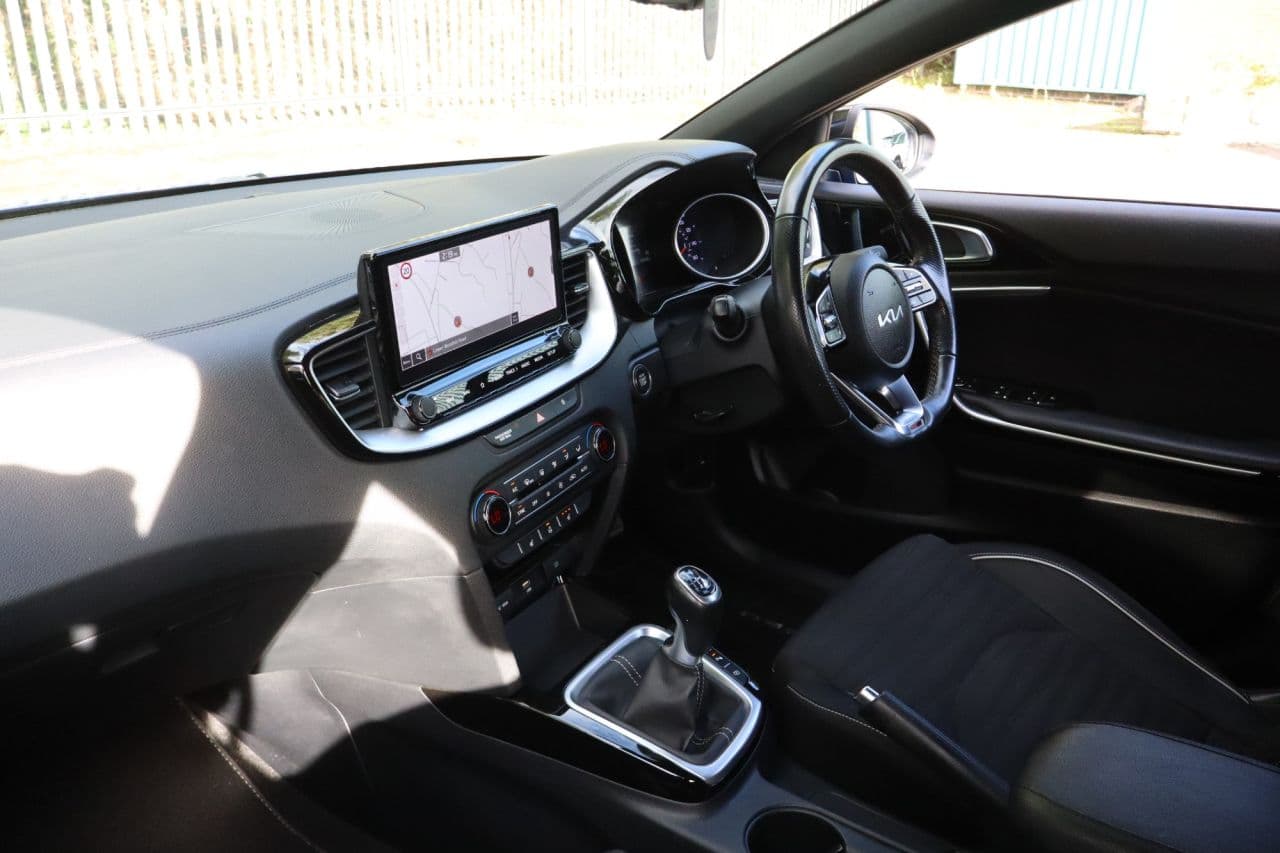 Kia Ceed 1.5 T-GDi GT-Line — image 42