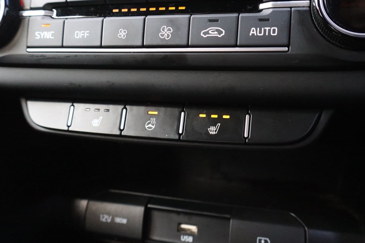 Kia Ceed 1.5 T-GDi GT-Line — image 25