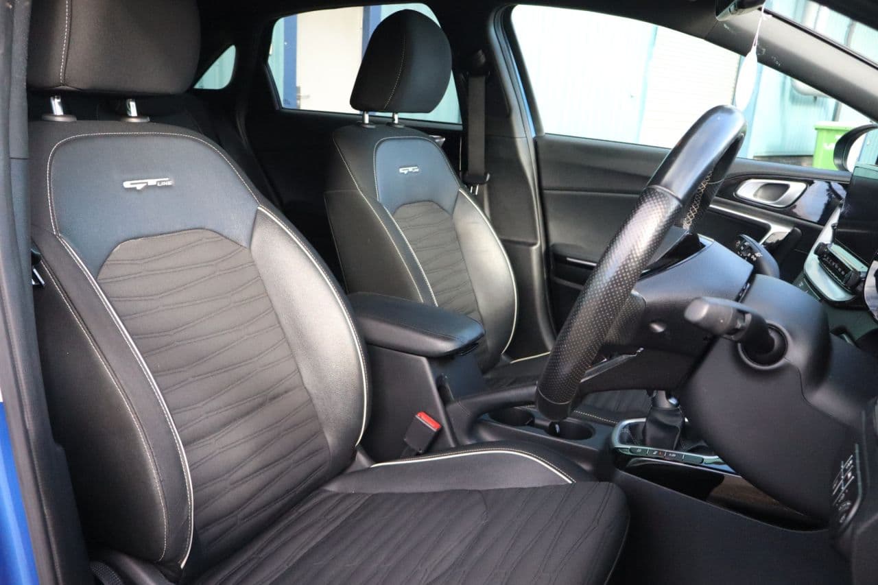 Kia Ceed 1.5 T-GDi GT-Line — image 12