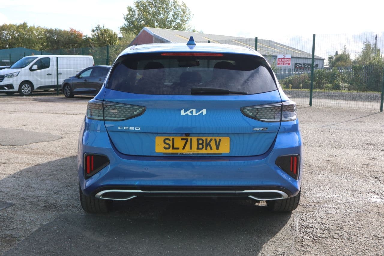Kia Ceed 1.5 T-GDi GT-Line — image 5