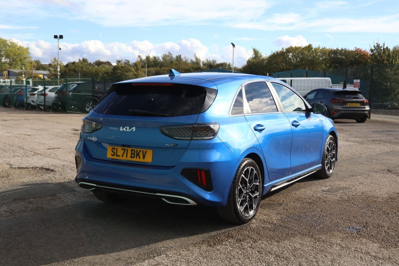 Kia Ceed 1.5 T-GDi GT-Line — image 4
