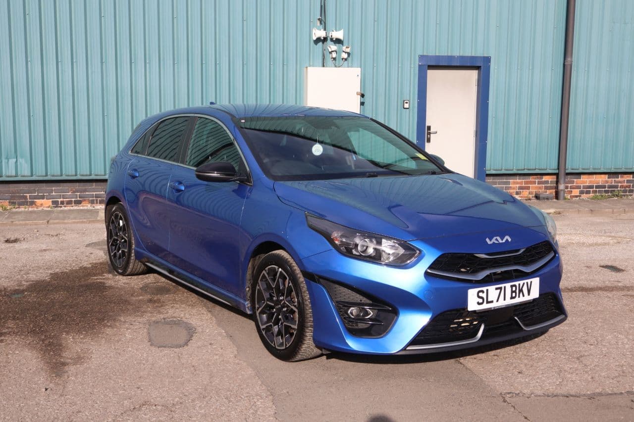 Kia Ceed 1.5 T-GDi GT-Line — image 1