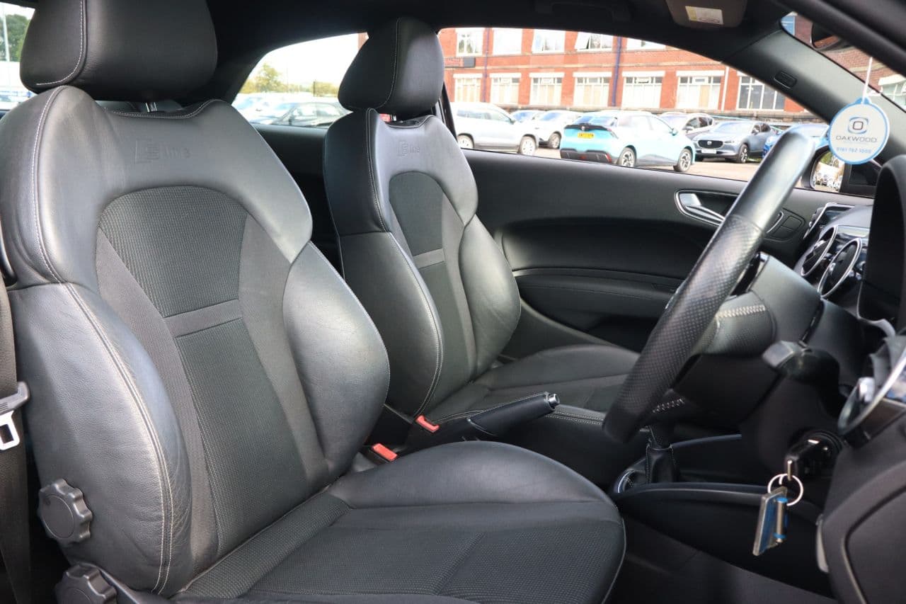 Audi A1 1.0 TFSI S line — image 16