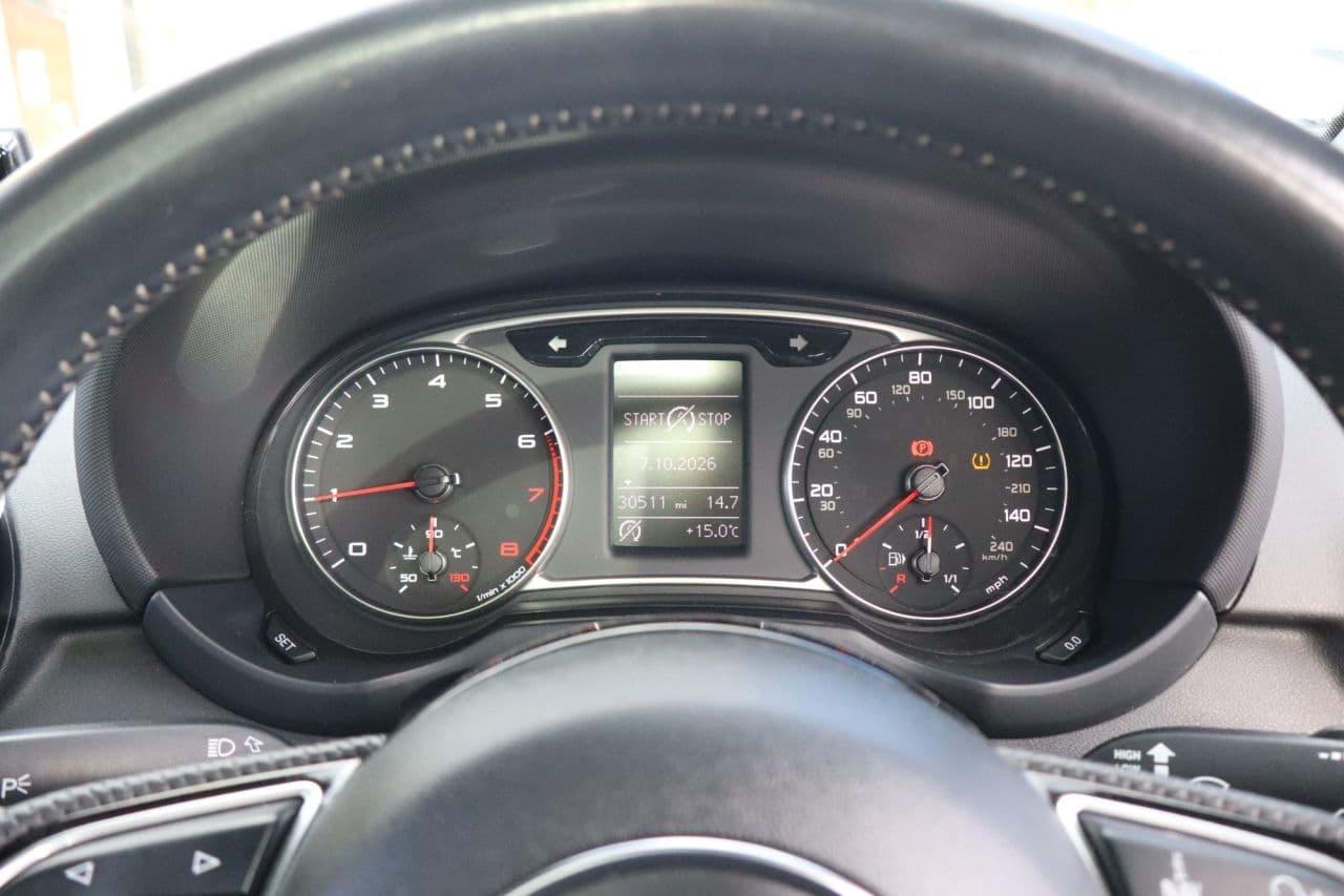 Audi A1 1.0 TFSI S line — image 23