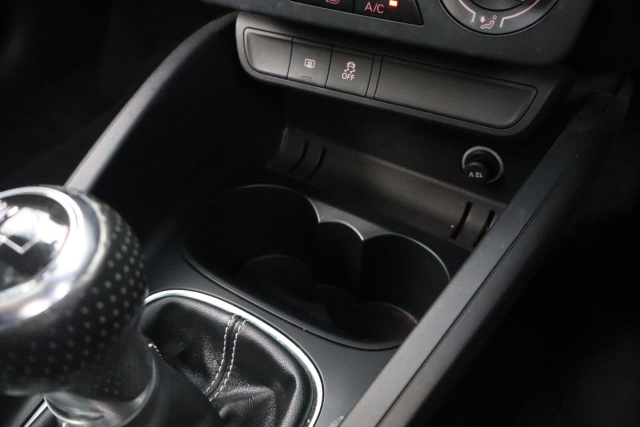 Audi A1 1.0 TFSI S line — image 28