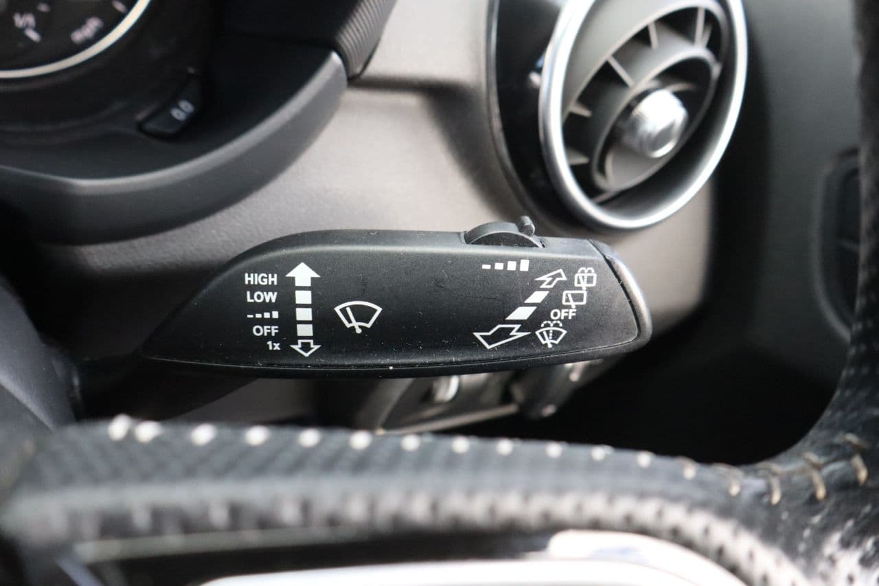 Audi A1 1.0 TFSI S line — image 38