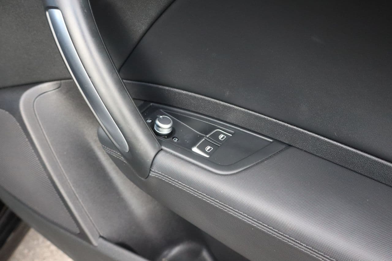 Audi A1 1.0 TFSI S line — image 41
