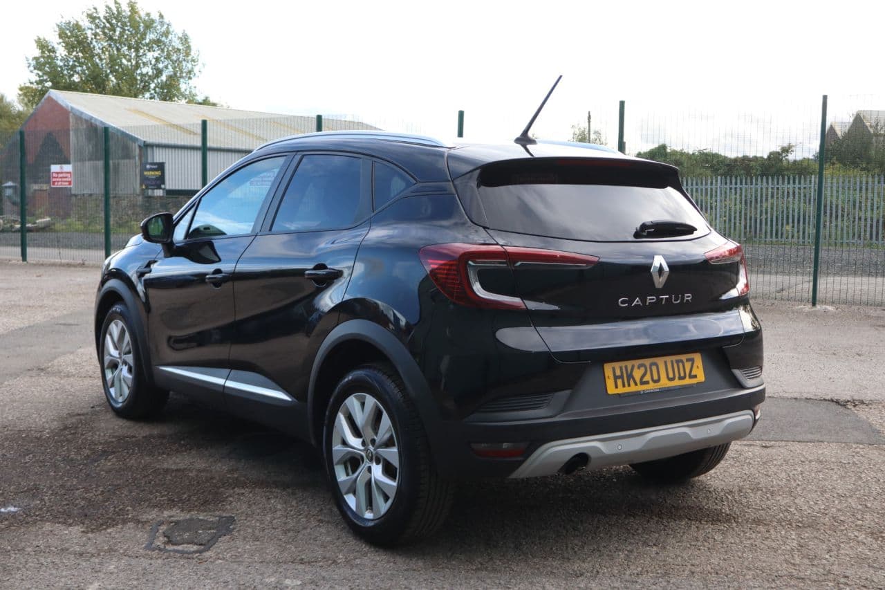Renault Captur 1.5 Blue dCi Iconic — image 8