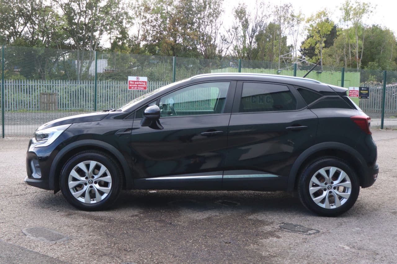 Renault Captur 1.5 Blue dCi Iconic — image 9