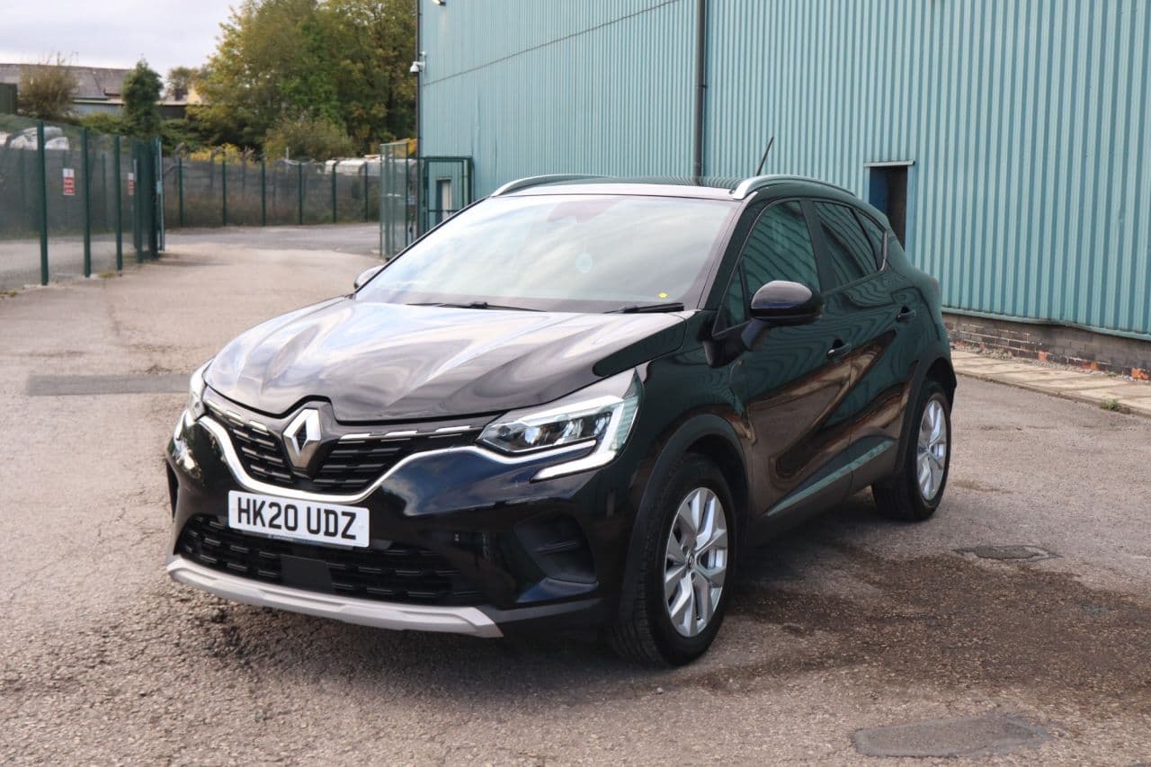 Renault Captur 1.5 Blue dCi Iconic — image 10