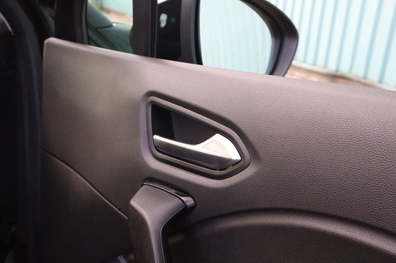 Renault Captur 1.5 Blue dCi Iconic — image 58