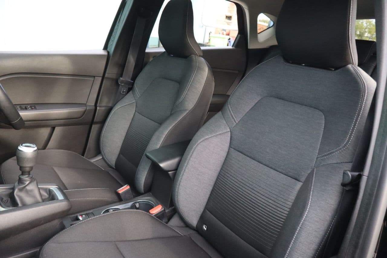 Renault Captur 1.5 Blue dCi Iconic — image 52